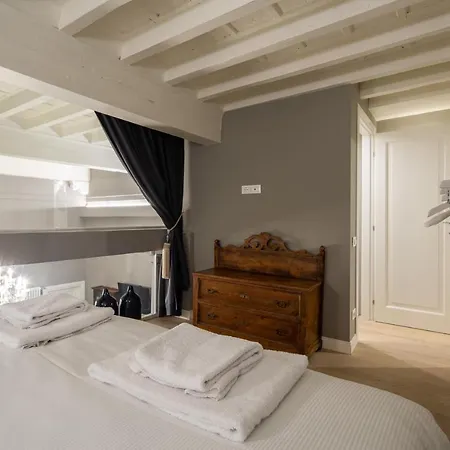 Casa Velluti Deluxe Florence