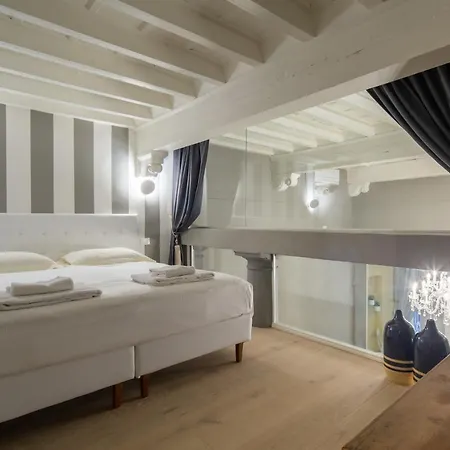 Casa Velluti Deluxe Appartement *